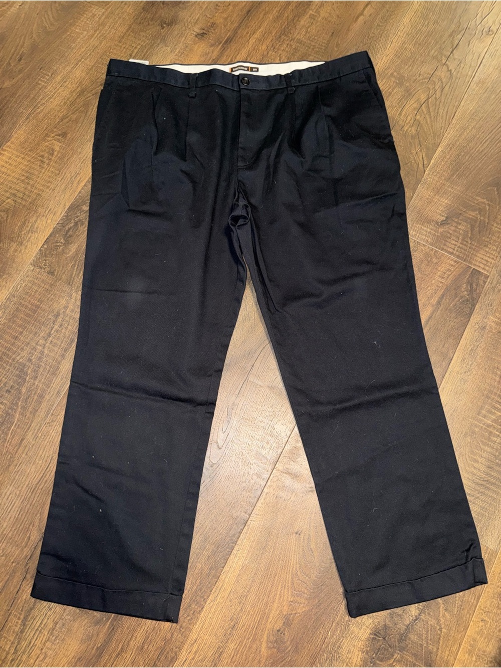 Dockers Men's Black Pleated Chinos